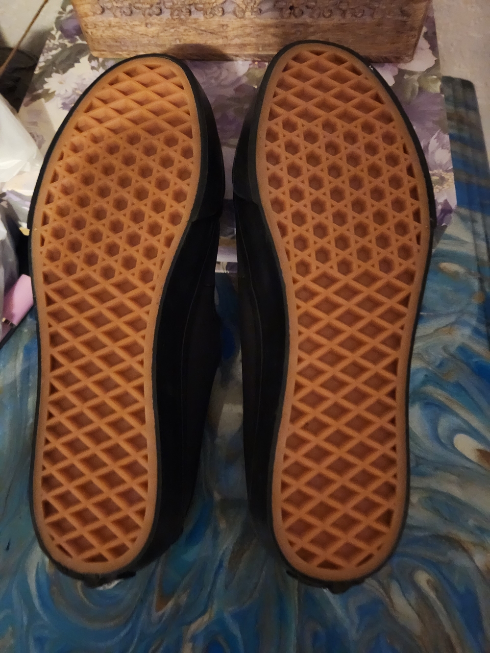 New  Womens / Big Kid Vans Black Mary Jane Sneakers with Brass Buckle - Picture 3 of 3